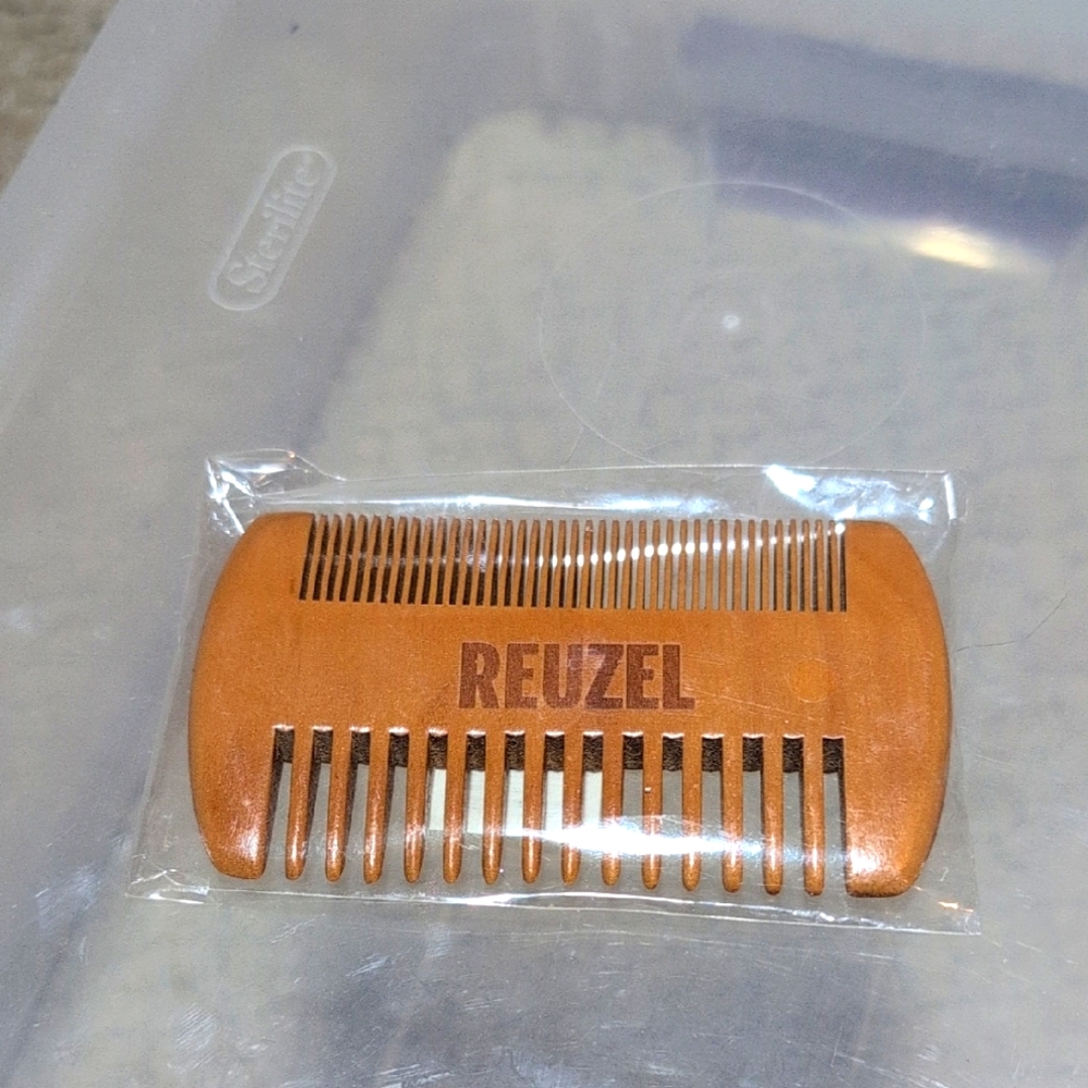 Reuzel Branded Premium Sandalwood Beard Comb BRAND NEW!